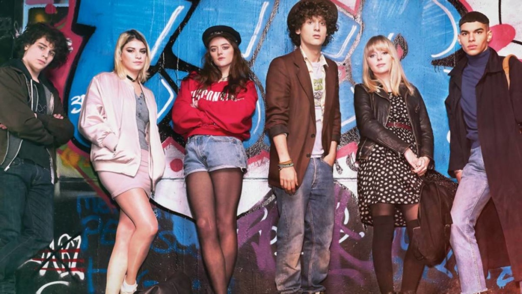 Sami Outalbali avec les comédiens de la série Les Grands saison 3